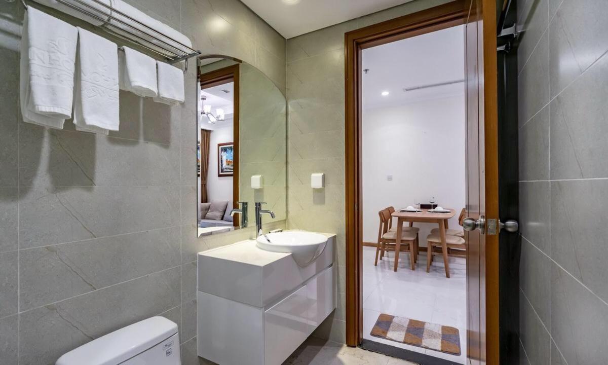 Cherry Homeapart Vinhomes Central Park ホーチミン市 エクステリア 写真